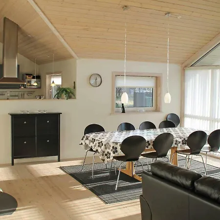 Feriehus Four-bedroom Holiday In 3